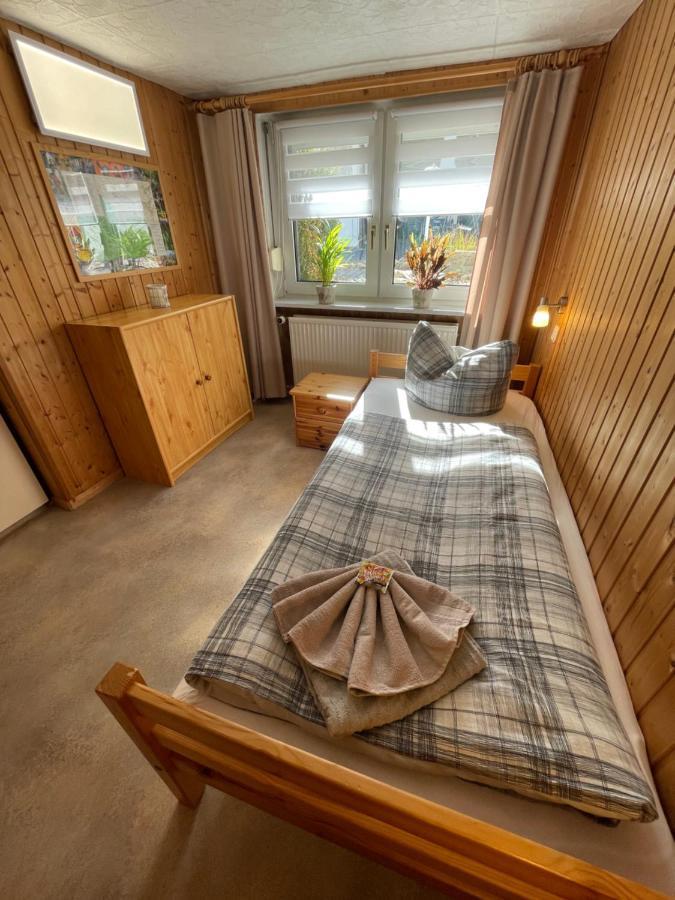 Christels Ferienwohnung 1 In Thale Mit Sonnenterrasse Und Grill المظهر الخارجي الصورة