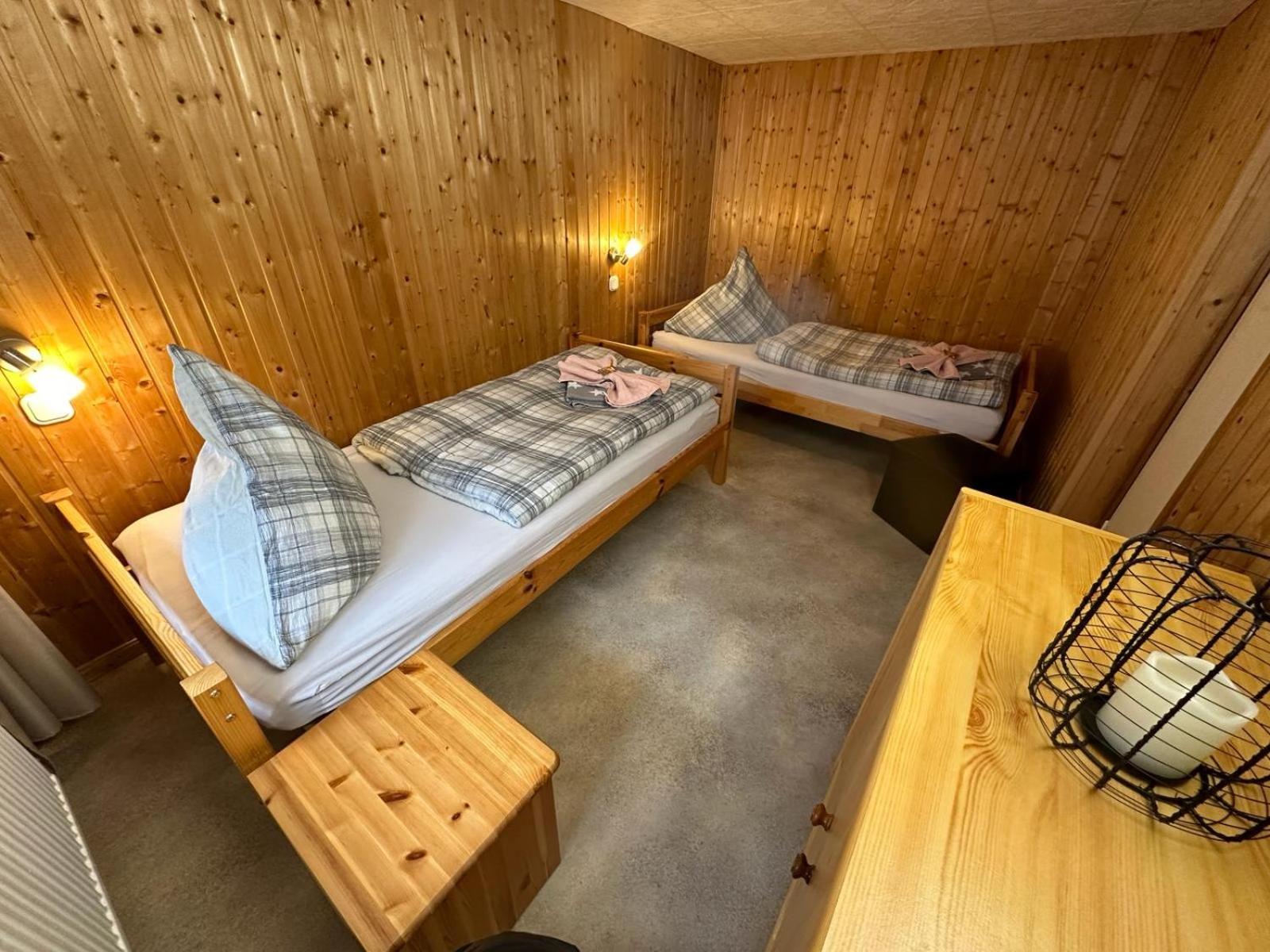 Christels Ferienwohnung 1 In Thale Mit Sonnenterrasse Und Grill المظهر الخارجي الصورة