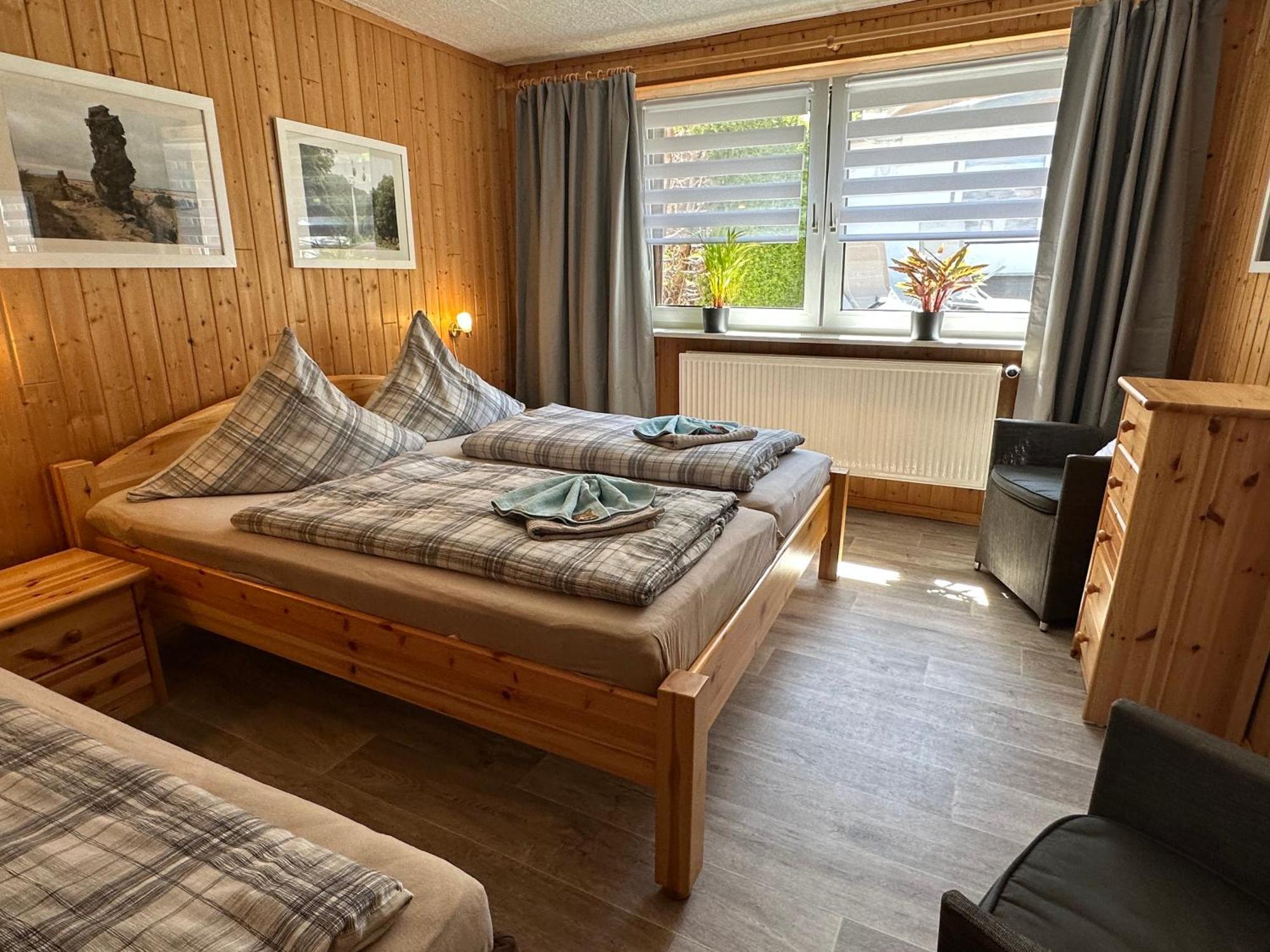 Christels Ferienwohnung 1 In Thale Mit Sonnenterrasse Und Grill المظهر الخارجي الصورة